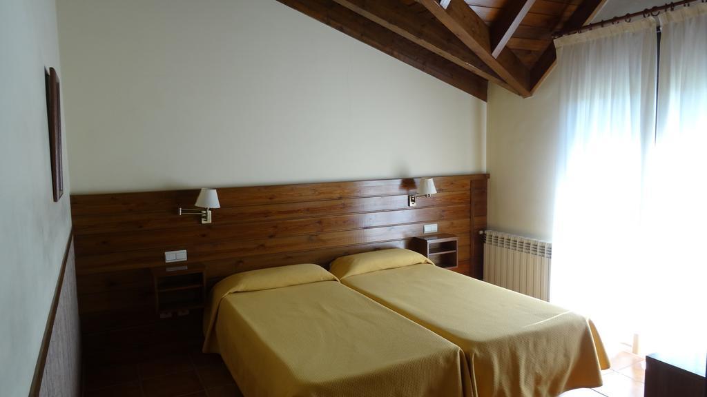 Hotel Pla Del Pi Prats I Sansor 部屋 写真
