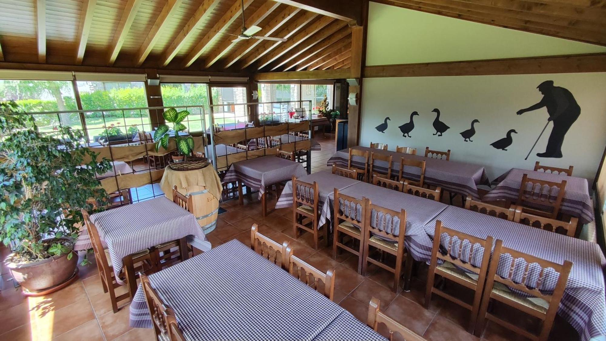Hotel Pla Del Pi Prats I Sansor エクステリア 写真